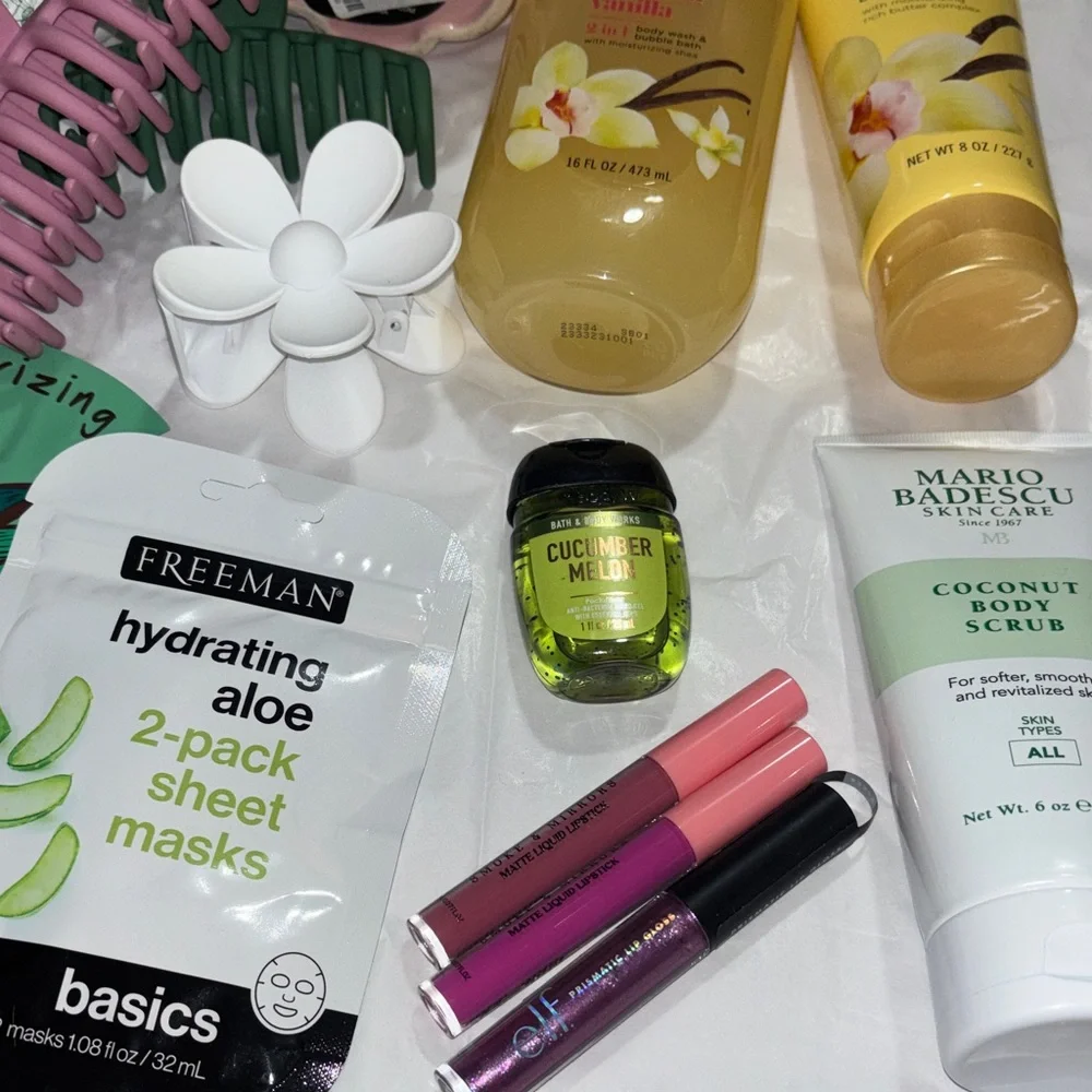 Beauty & Self-Care Bundle – Mixed Accessories + New Cosmetics